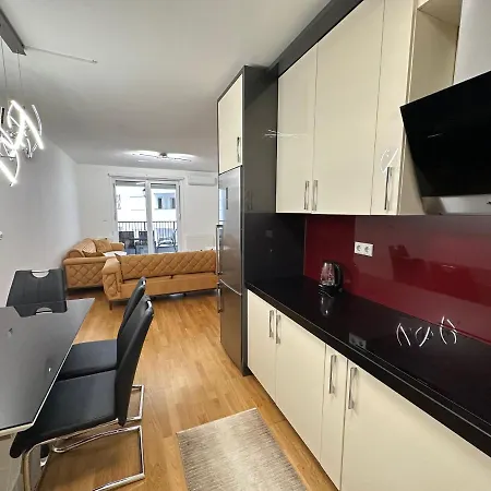 Apartman 4 Star *